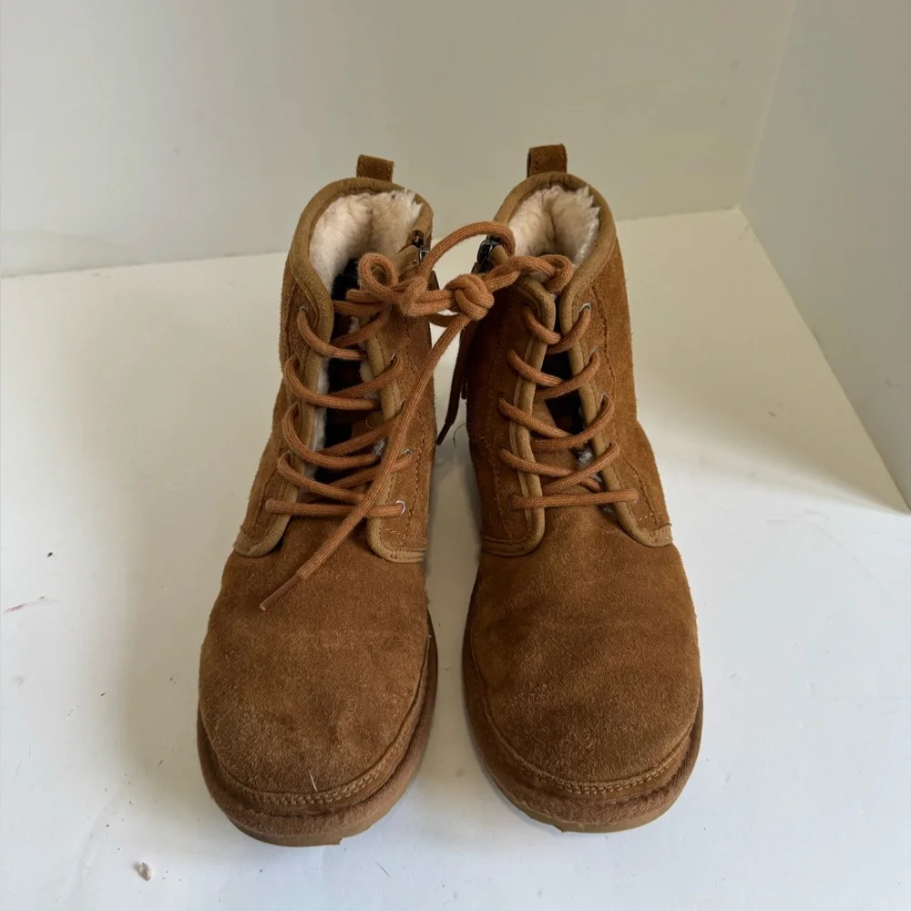 UGG Harkley Water Resistant Winter Chestnut Size 6